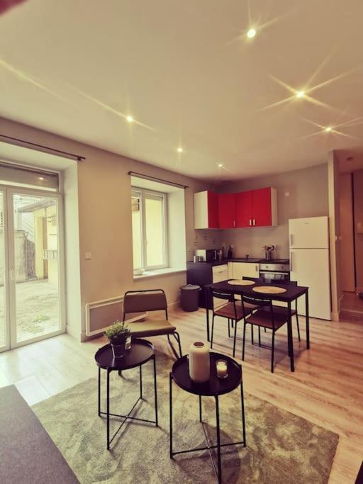 Vienne: Appartement Au Coeur Du Centre Historique Vienne  Exteriör bild
